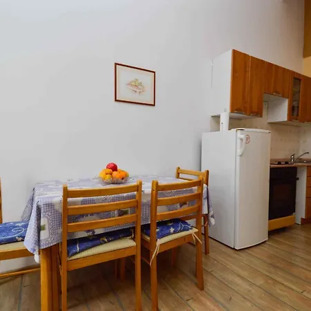 16 Apartman
