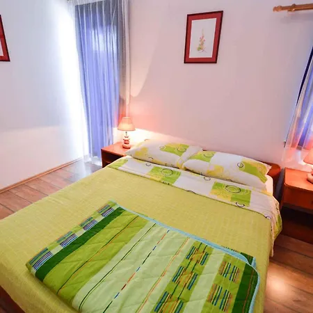16 Apartman